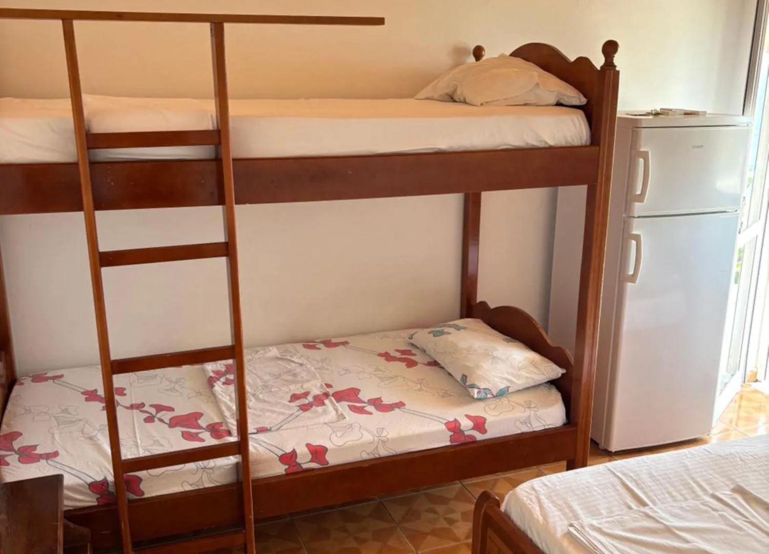 White Marine Hotel Qeparo Albânia